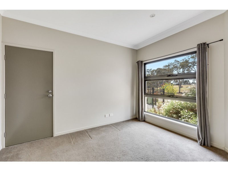 23 Kearney Street, Kearneys Spring QLD 4350