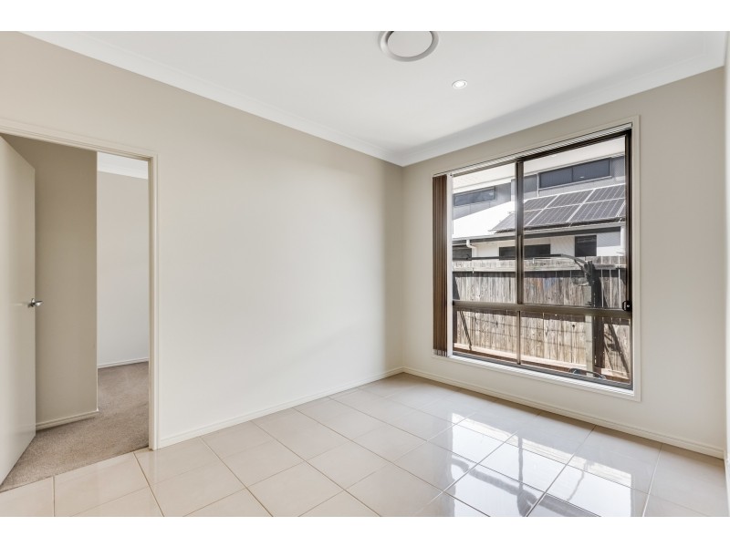 23 Kearney Street, Kearneys Spring QLD 4350