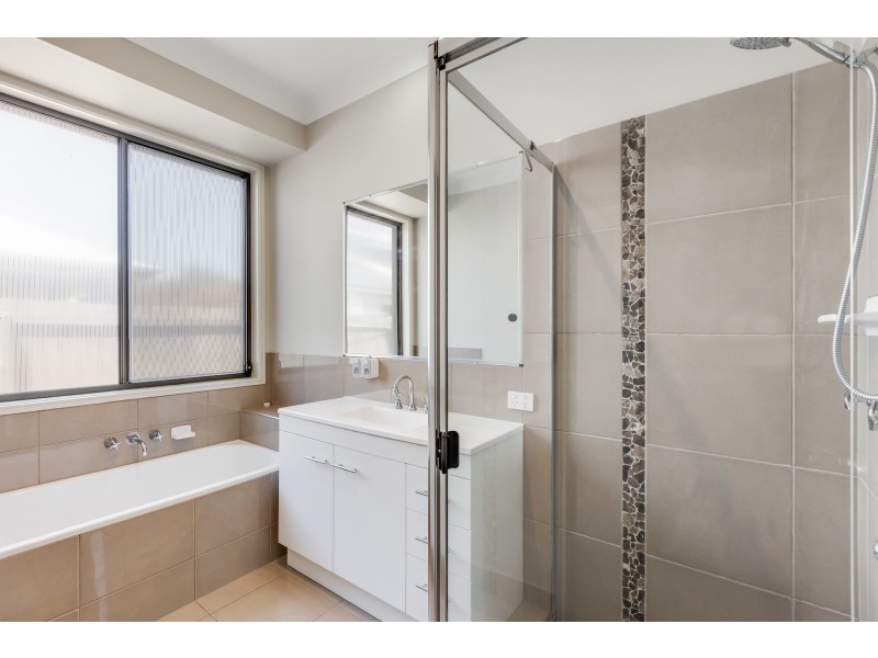 23 Kearney Street, Kearneys Spring QLD 4350