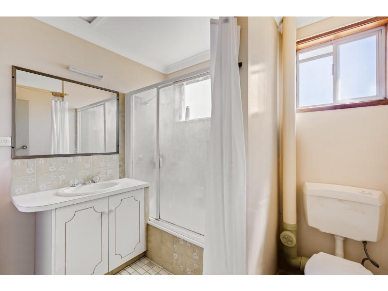 3/210 Russell Street, Newtown QLD 4350