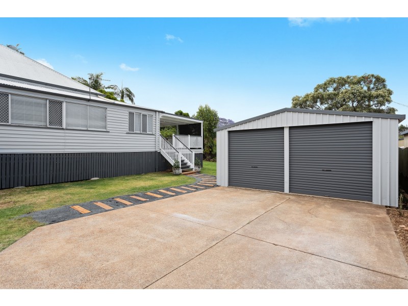 311 South Street, Harristown QLD 4350