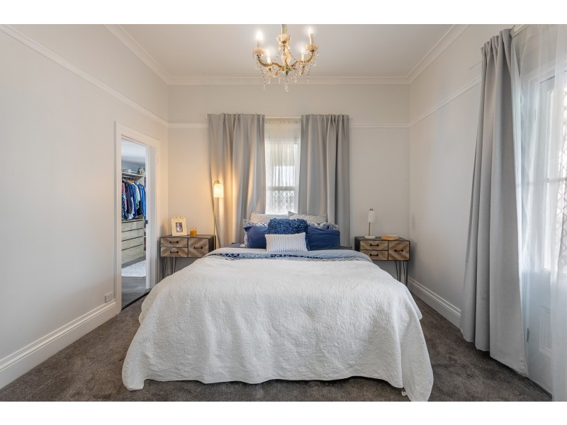 311 South Street, Harristown QLD 4350