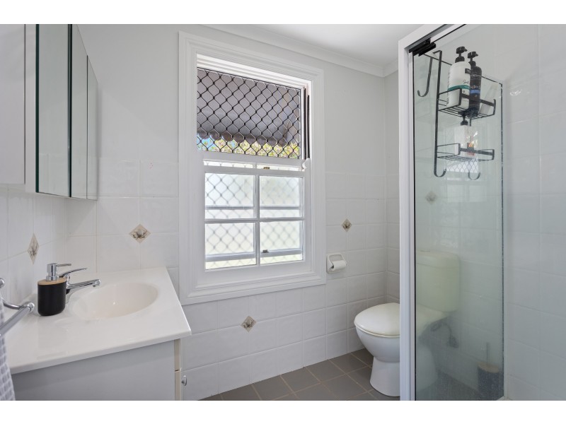 311 South Street, Harristown QLD 4350