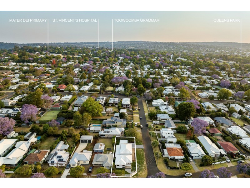 14 Rhyde Street, Mount Lofty QLD 4350