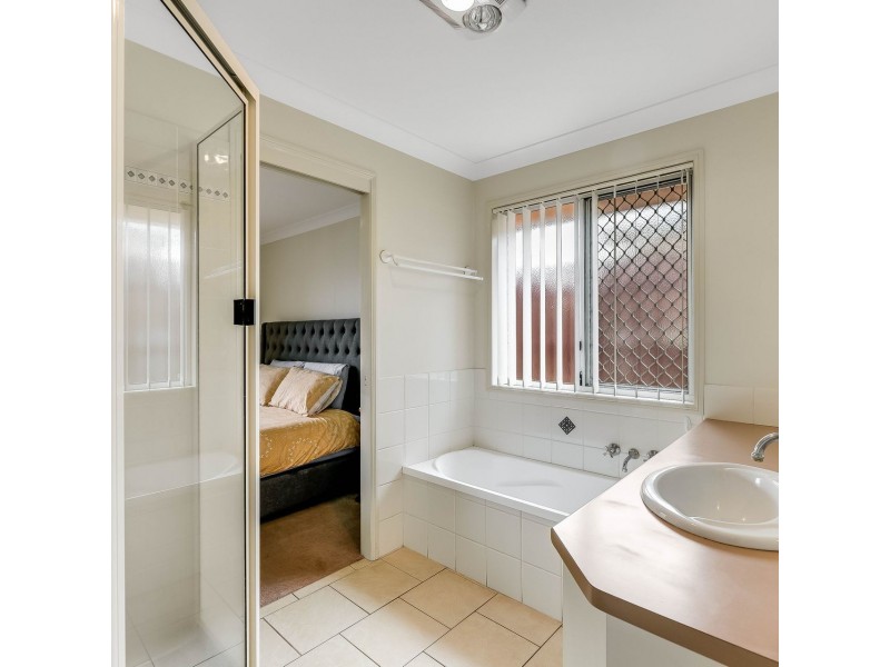 1a Eileen Street, Harristown QLD 4350