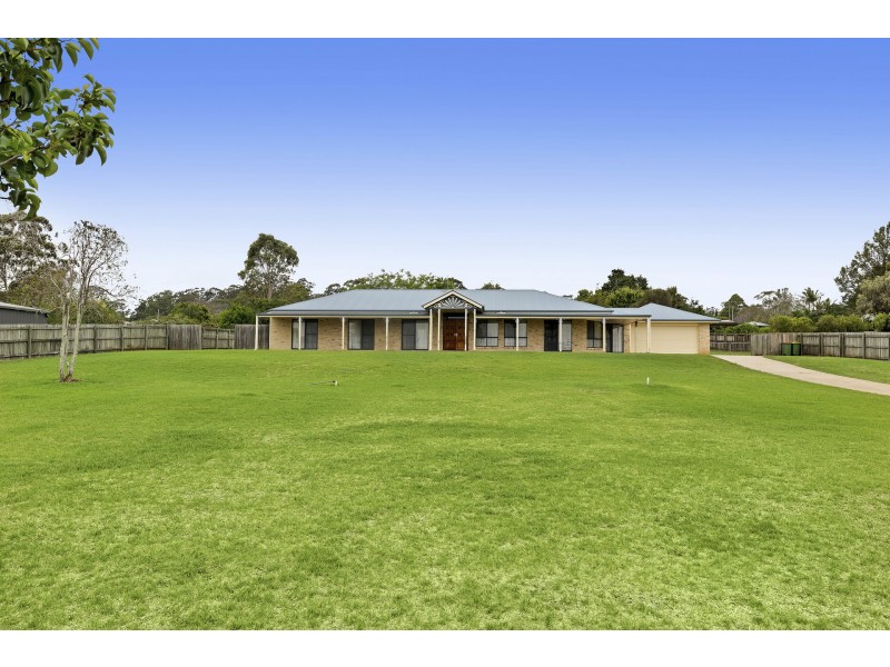 8 Schulz Street, Highfields QLD 4352