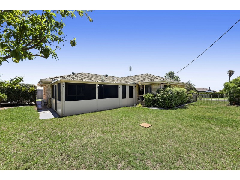 2 Gouldson Drive, Kearneys Spring QLD 4350