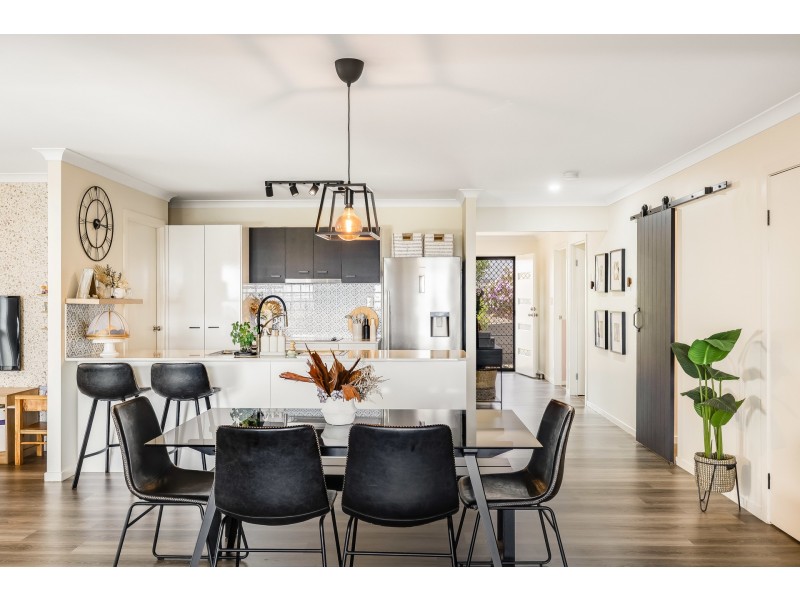 17 Cassidy Terrace, Mount Kynoch QLD 4350