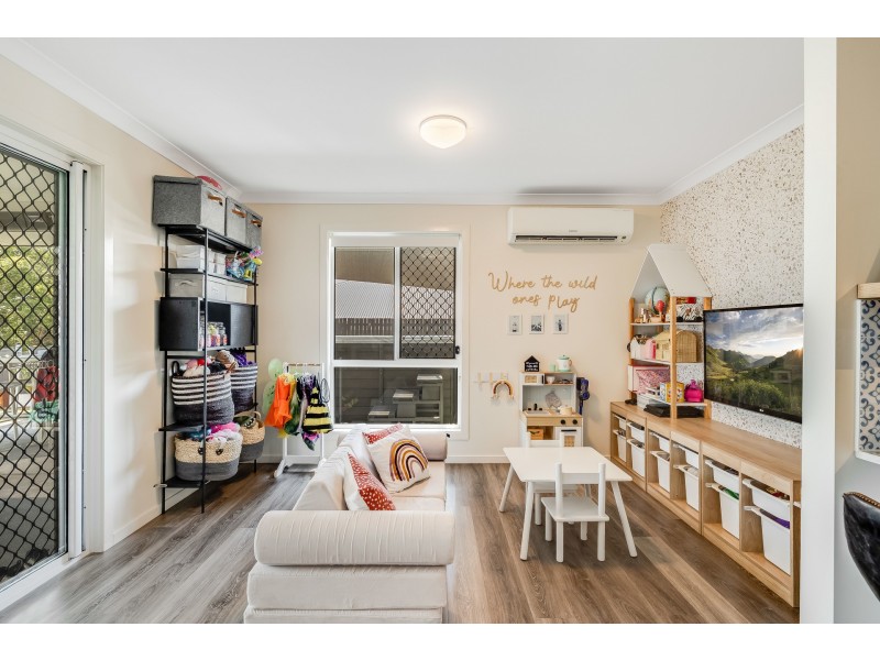 17 Cassidy Terrace, Mount Kynoch QLD 4350