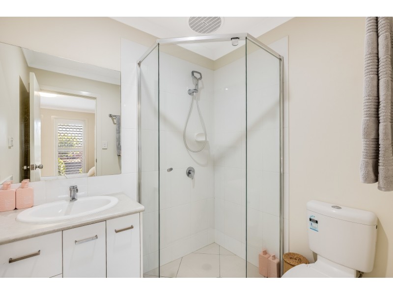 17 Cassidy Terrace, Mount Kynoch QLD 4350