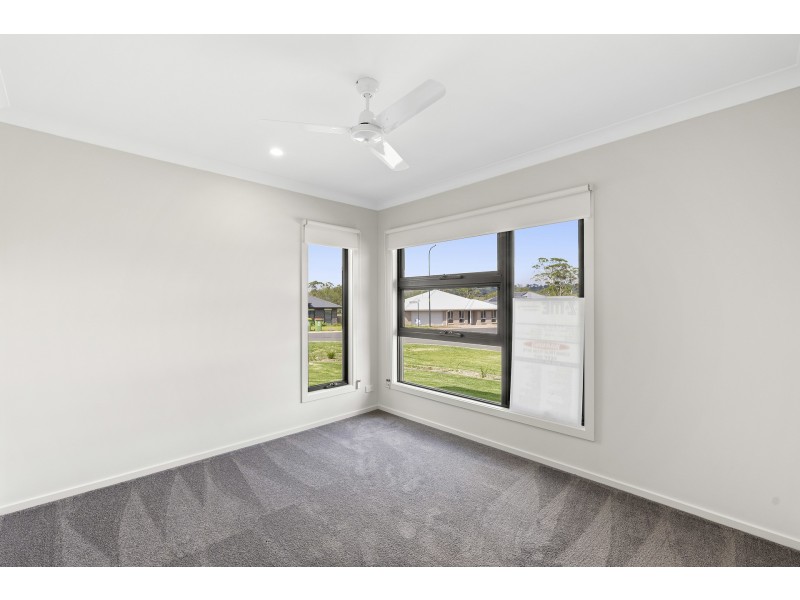 14 Eden Street, Cotswold Hills QLD 4350