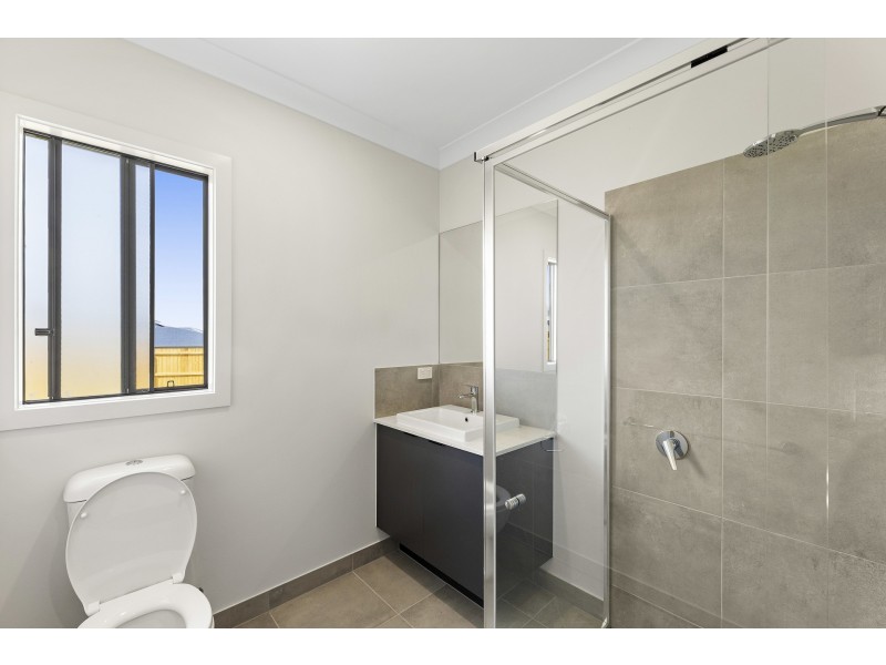 14 Eden Street, Cotswold Hills QLD 4350