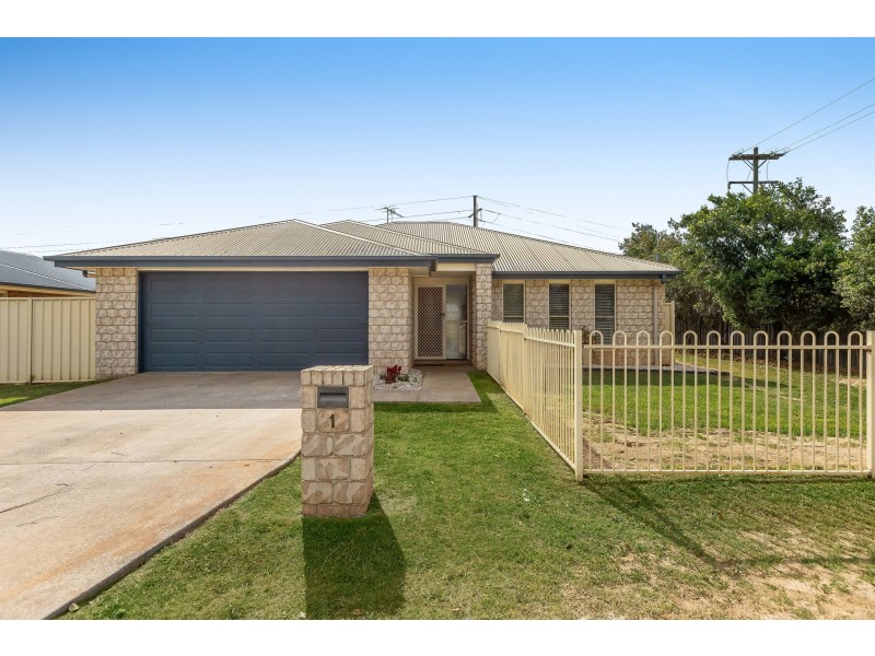 1 Ace Drive, Glenvale QLD 4350