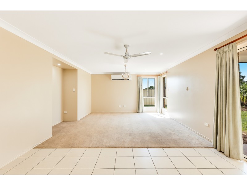 1 Ace Drive, Glenvale QLD 4350