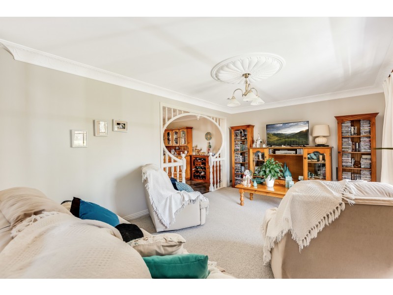 2/2 Sharon Court, Darling Heights QLD 4350