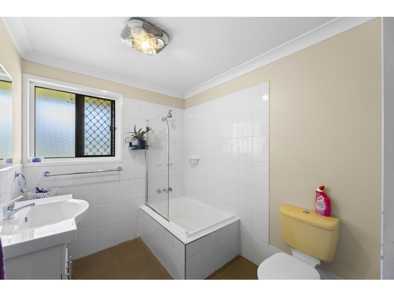 9 Chinchilla Court, Wilsonton Heights QLD 4350