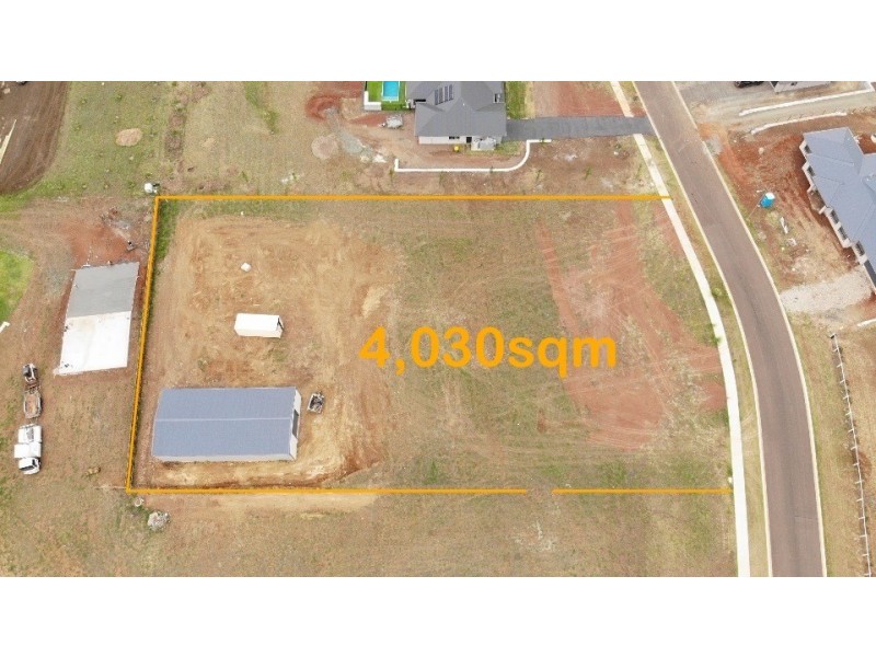 8 Daintree Crescent, Meringandan West QLD 4352