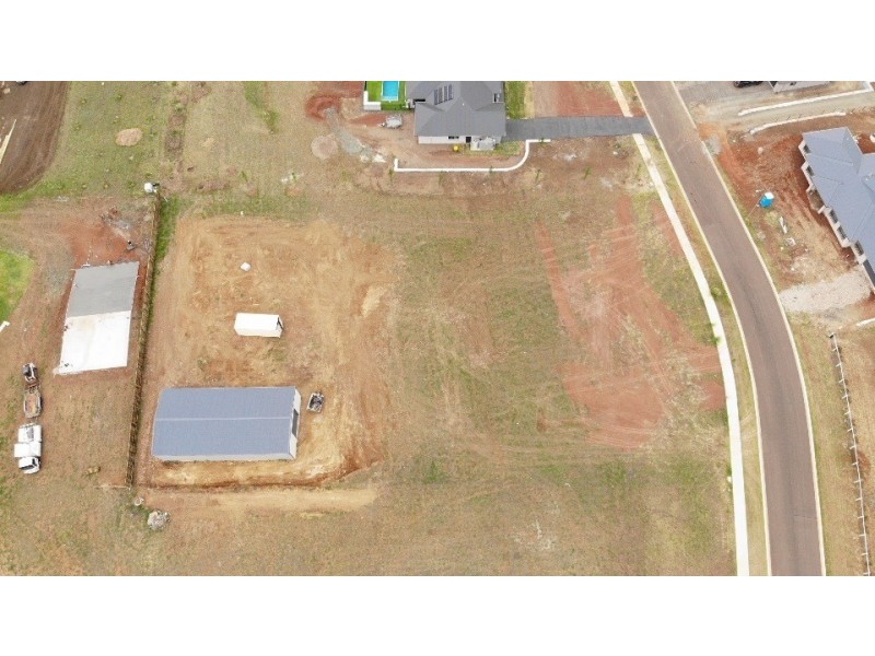 8 Daintree Crescent, Meringandan West QLD 4352