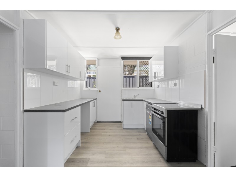 172 Jellicoe Street, Newtown QLD 4350