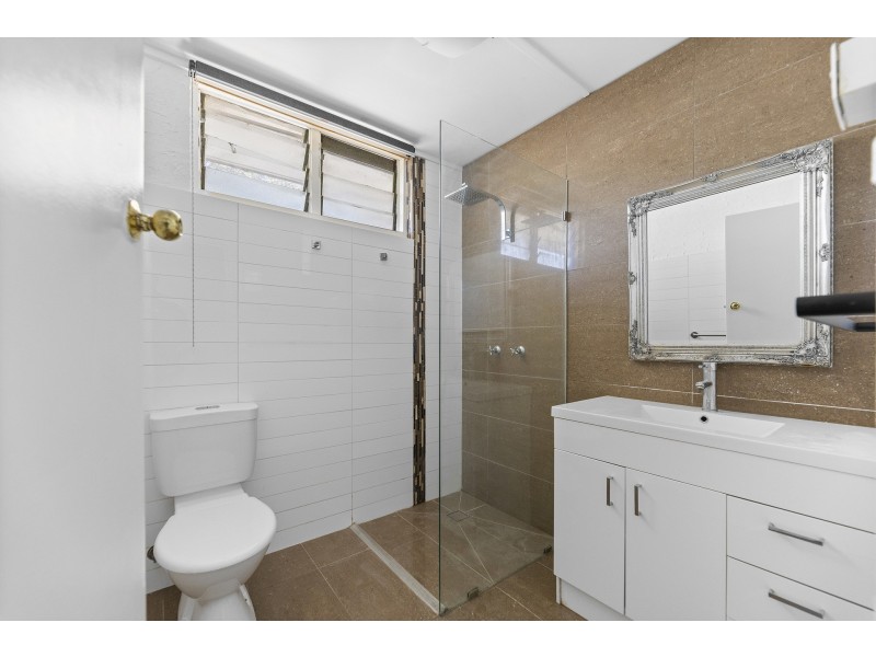 172 Jellicoe Street, Newtown QLD 4350