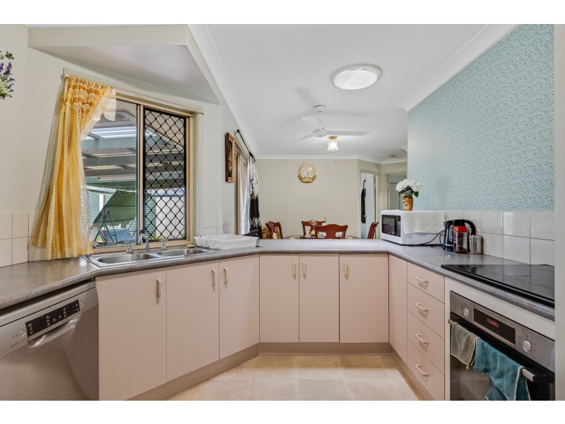 44 Nash Drive, Glenvale QLD 4350