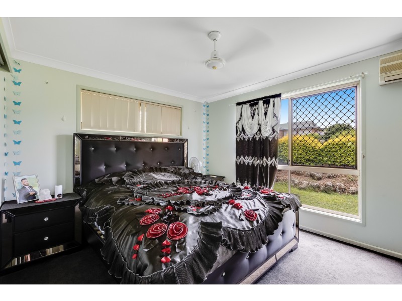 44 Nash Drive, Glenvale QLD 4350