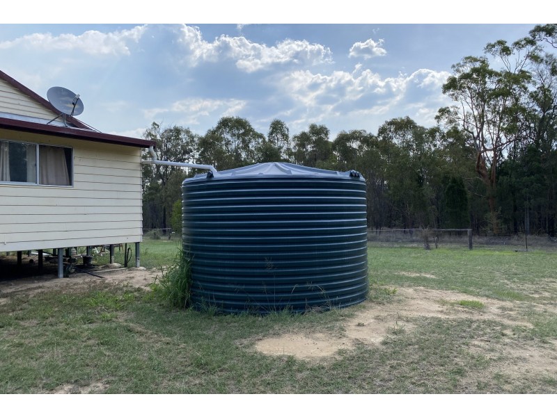 64 Kimberley Drive, Cypress Gardens QLD 4357