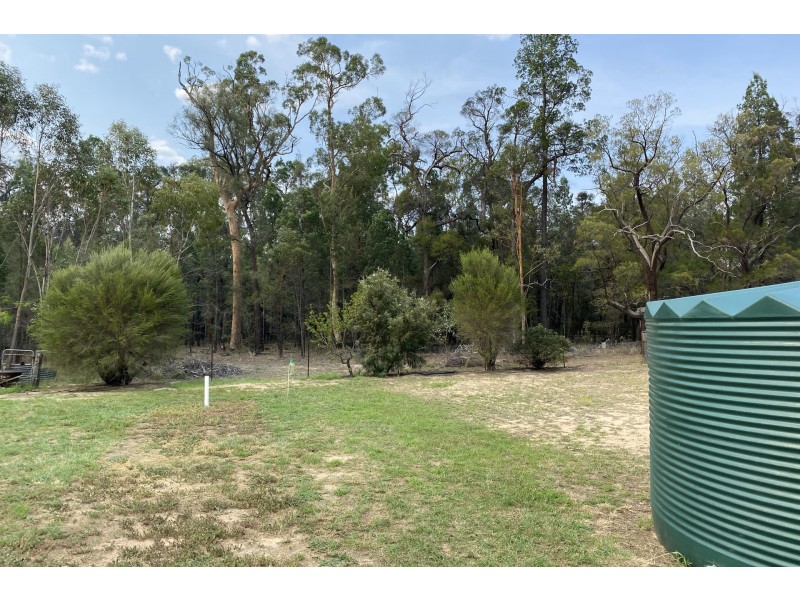 64 Kimberley Drive, Cypress Gardens QLD 4357