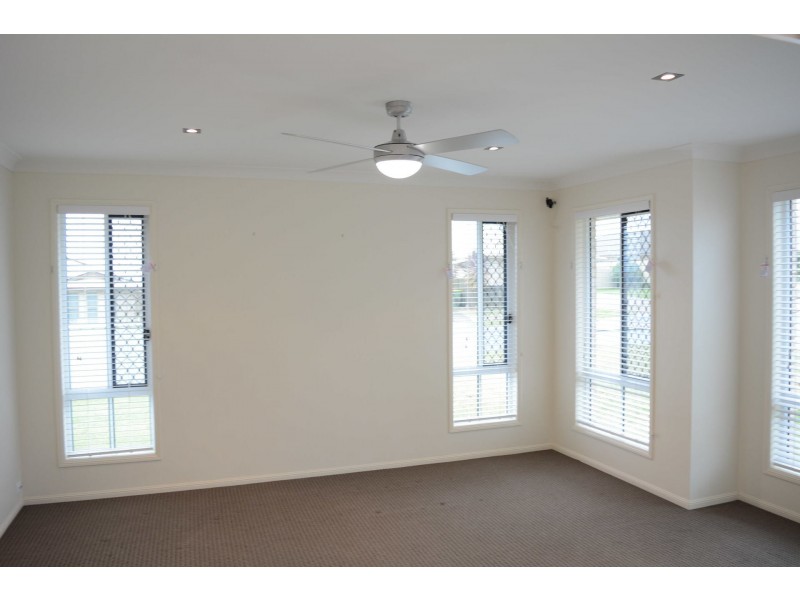 2 Opal Street, Glenvale QLD 4350