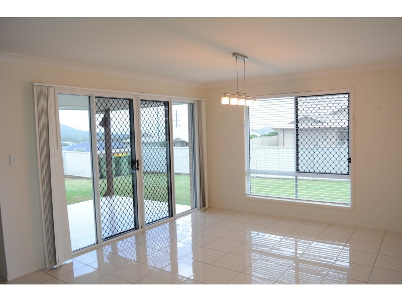 2 Opal Street, Glenvale QLD 4350