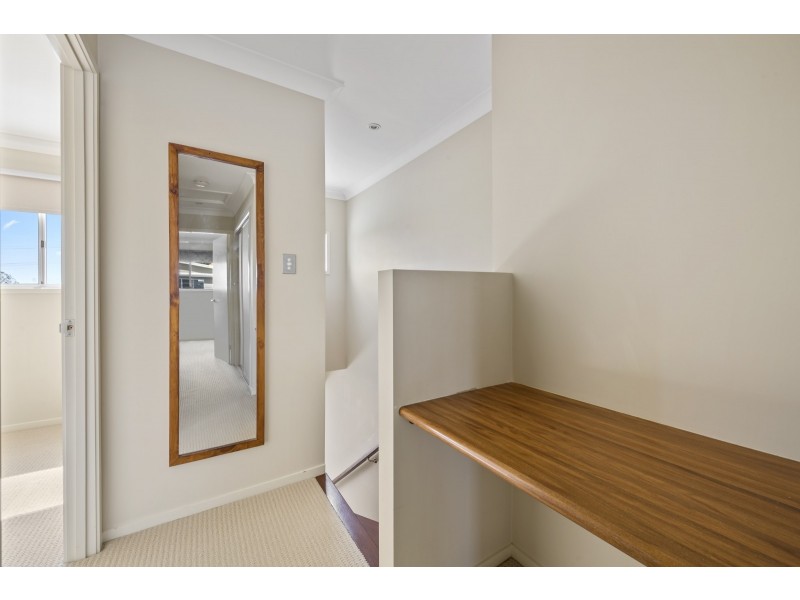 4/4b Herries Street, East Toowoomba QLD 4350