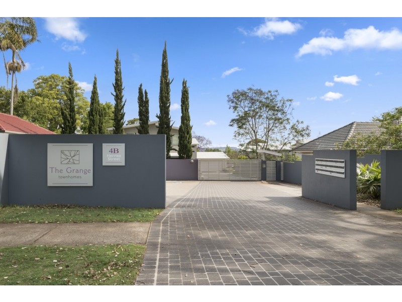4/4b Herries Street, East Toowoomba QLD 4350