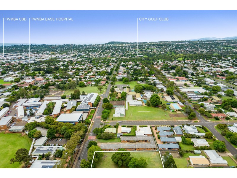 350 South Street, Harristown QLD 4350