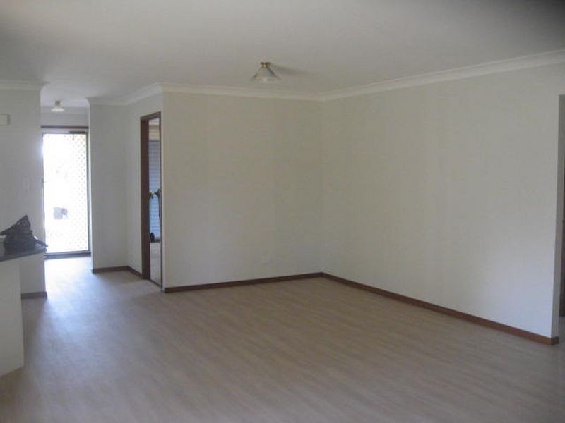 12 Emma Drive, Kearneys Spring QLD 4350