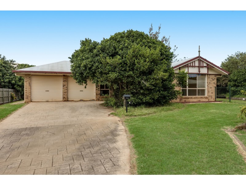 5 Koppe Court, Centenary Heights QLD 4350