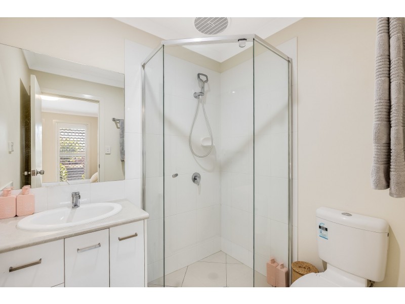 17 Cassidy Terrace, Mount Kynoch QLD 4350