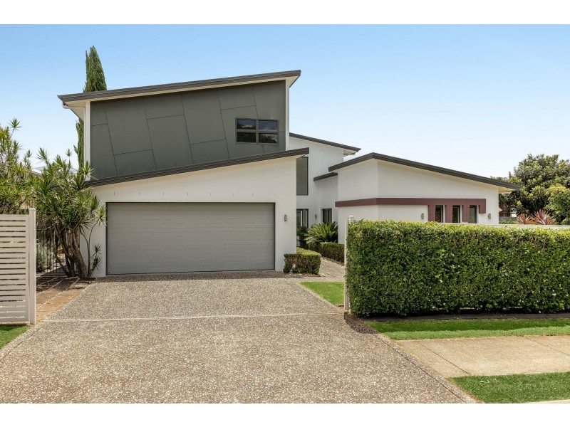 97 Spring Street, Middle Ridge QLD 4350