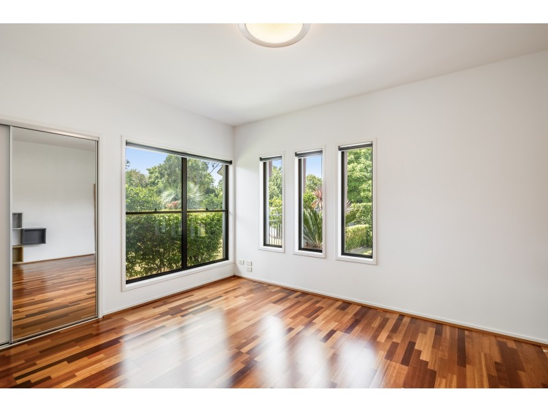 97 Spring Street, Middle Ridge QLD 4350