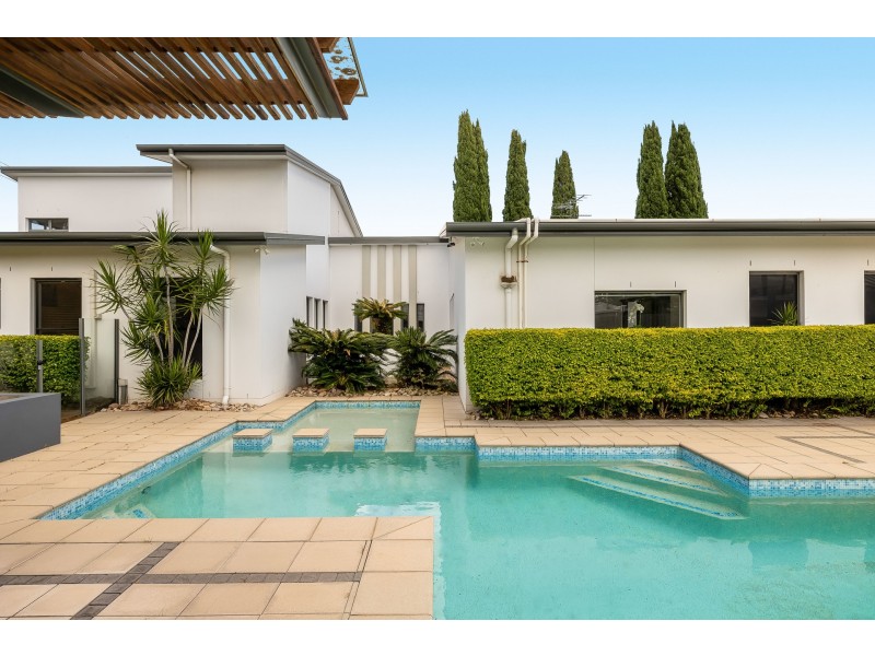 97 Spring Street, Middle Ridge QLD 4350