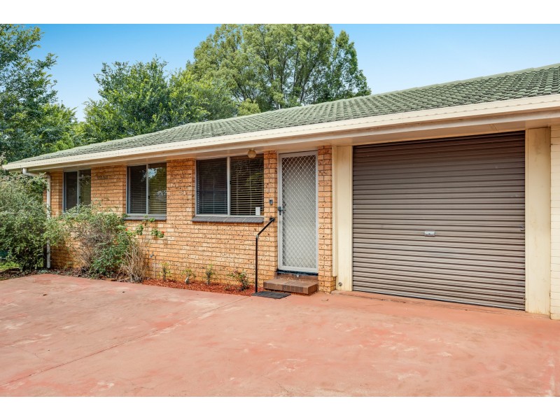 3/100a Holberton Street, Newtown QLD 4350