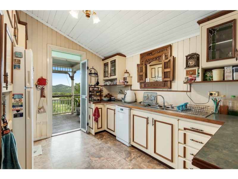 19-25 Eust Euston Road, Glenvale QLD 4350