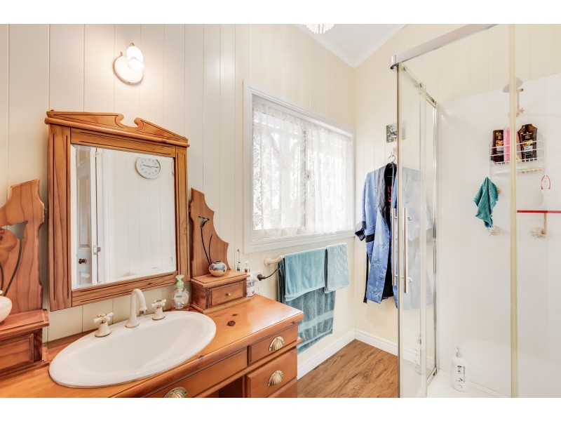 19-25 Eust Euston Road, Glenvale QLD 4350