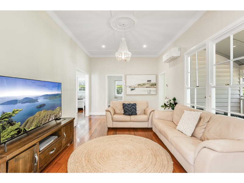 258 Geddes Street, Centenary Heights QLD 4350