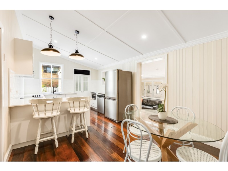 258 Geddes Street, Centenary Heights QLD 4350