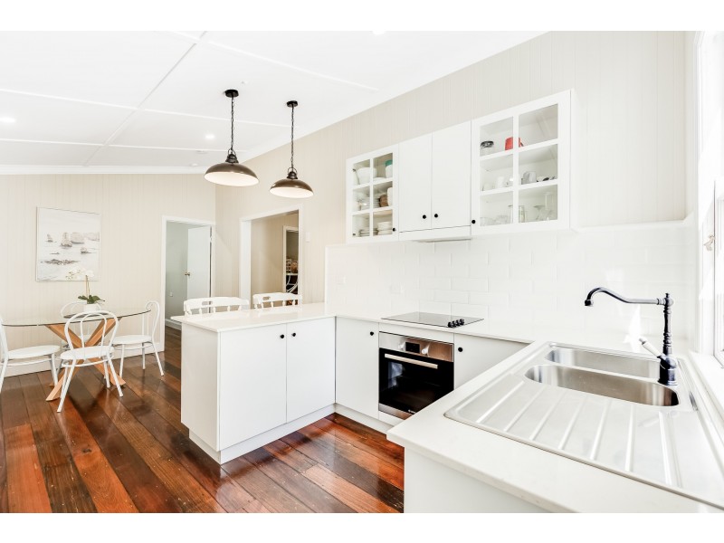 258 Geddes Street, Centenary Heights QLD 4350