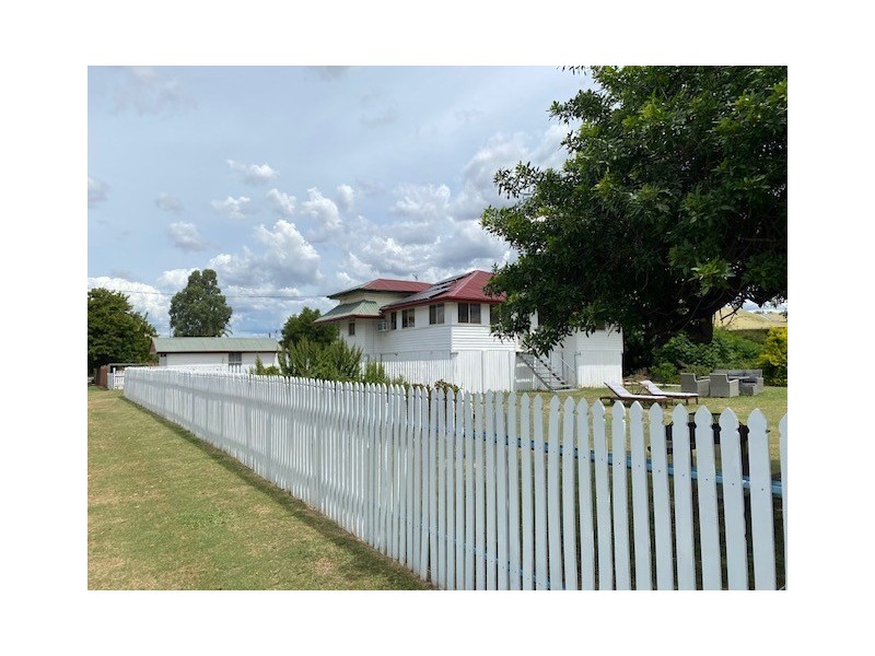 78 Bruce Road, Millmerran QLD 4357