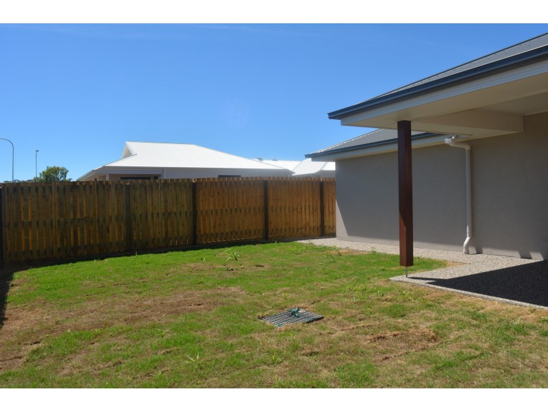 5 Downs Street, Glenvale QLD 4350