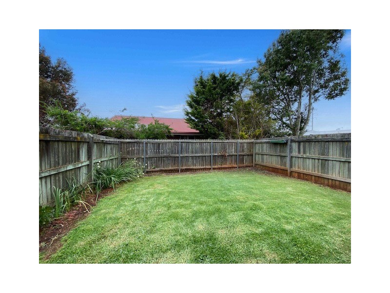 2/12 Carmen Street, Kearneys Spring QLD 4350