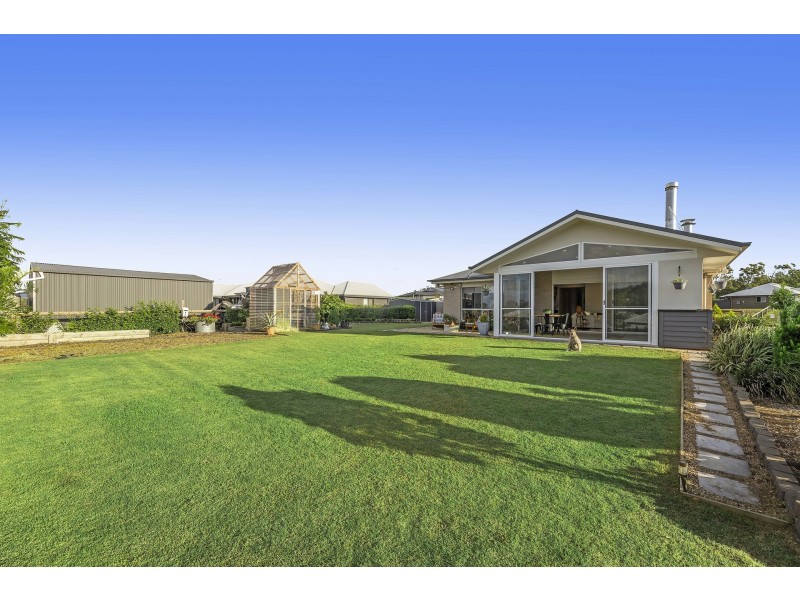 23 Triller Street, Meringandan West QLD 4352