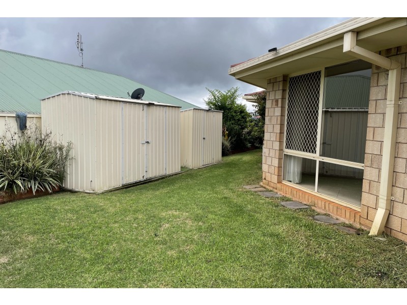 19 Willowburn Drive, Rockville QLD 4350